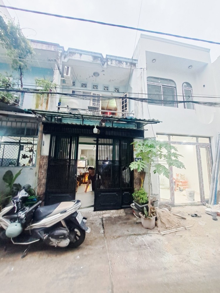 Gần Chợ Bình Long – Hẻm 6m Thông – 2 Tầng Đúc – 34m² (3.5x10) – Chỉ Nhỉnh 3 Tỷ Gần Chợ Bình Long – Hẻm 6m Thông – 2 Tầng Đúc – 34m² (3.5x10) – Chỉ Nhỉnh 3 Tỷ