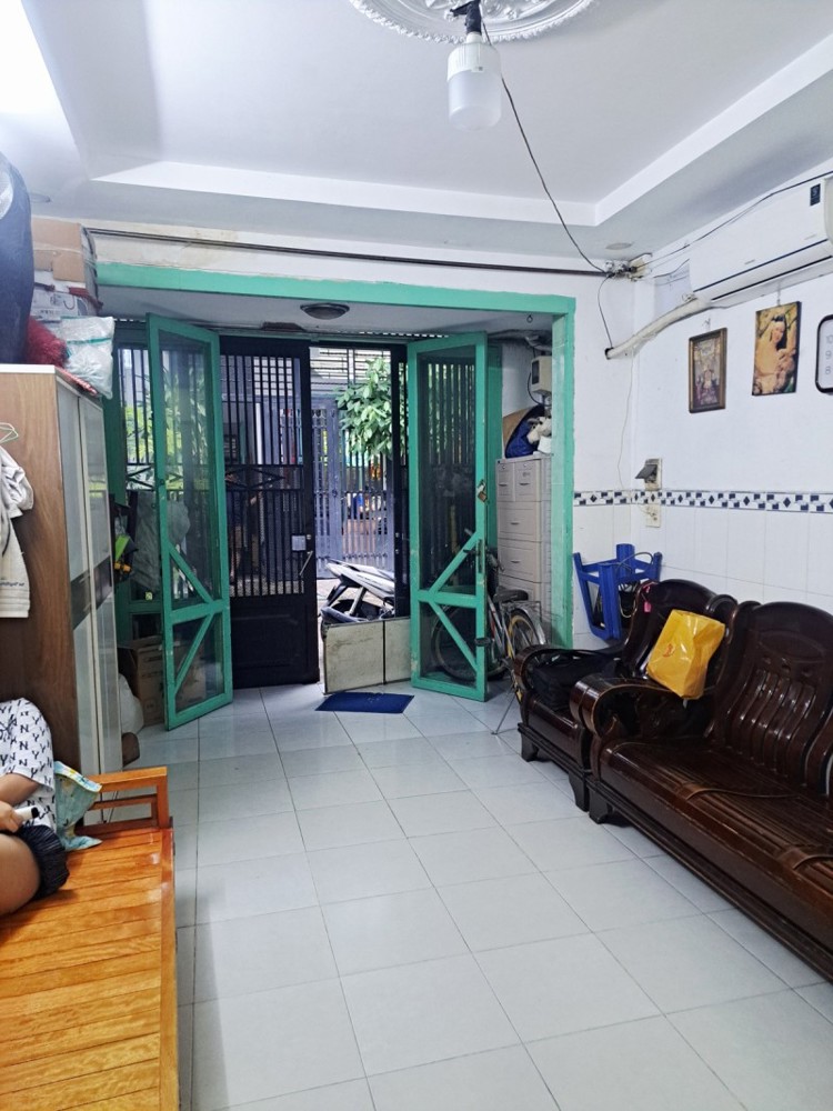 Gần Chợ Bình Long – Hẻm 6m Thông – 2 Tầng Đúc – 34m² (3.5x10) – Chỉ Nhỉnh 3 Tỷ Gần Chợ Bình Long – Hẻm 6m Thông – 2 Tầng Đúc – 34m² (3.5x10) – Chỉ Nhỉnh 3 Tỷ