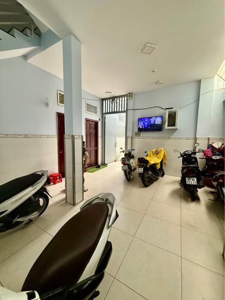 Nhà góc 2 mặt thoáng, 3 tầng, đường Lý Thường Kiệt, Quận Tân Bình,109m² (6x18, nở hậu 6.8m) – Giá