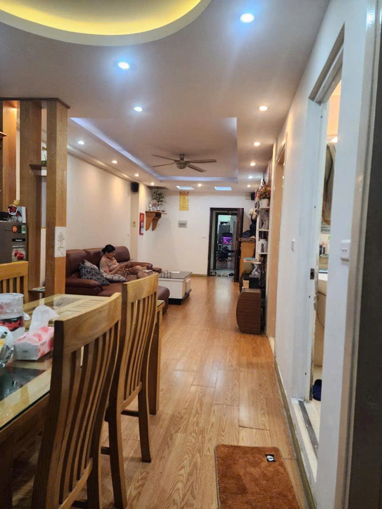 BÁN CHUNG CƯ NO10 KHU ĐÔ THỊ SÀI ĐỒNG 75m2 X 4.5 tỷ BÁN CHUNG CƯ NO10 KHU ĐÔ THỊ SÀI ĐỒNG 75m2 X 4.5 tỷ