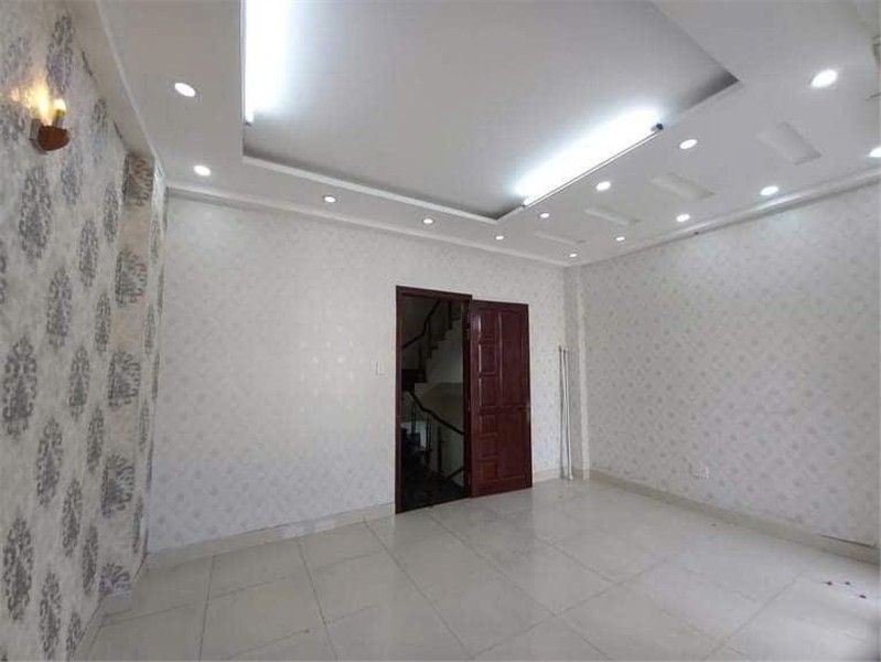 Bán nhà mặt phố Hồ Văn Long, Bình Tân. DT 60m2, 5 tầng, 7PN. Sổ hồng, giá 7.9 tỷ. LH: 0909898125