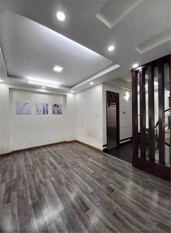 Bán nhà mặt phố Hồ Văn Long, Bình Tân. DT 60m2, 5 tầng, 7PN. Sổ hồng, giá 7.9 tỷ. LH: 0909898125