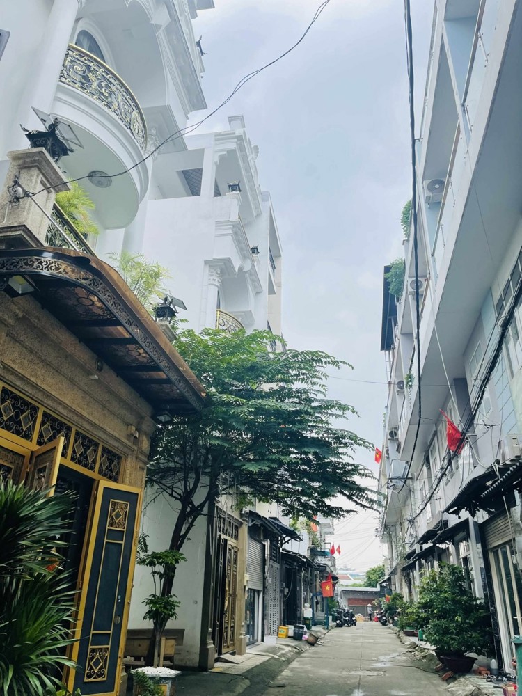 Bán nhà 3 tầng, 36m2 Bình Thành, Bình Tân. SH, 3.7 tỷ. LH: 0909898125