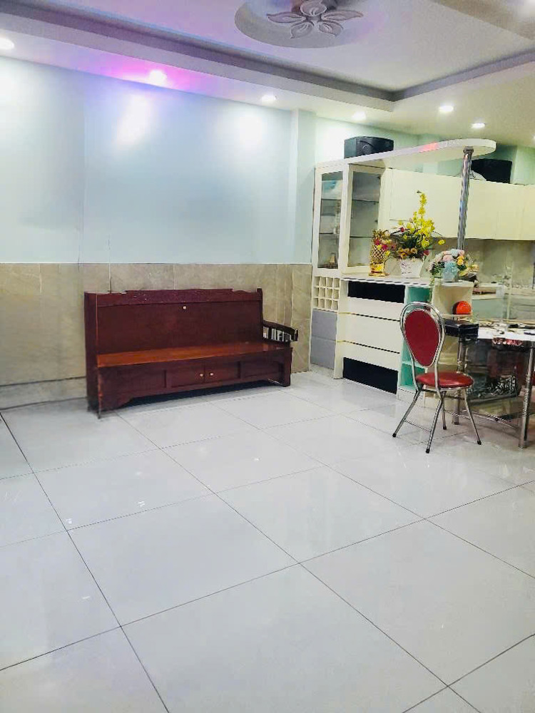 Bán nhà mới đẹp phường 3 Tân Bình – sát mặt tiền Trường Sa – 64m² – 5 tầng – vào ở ngay