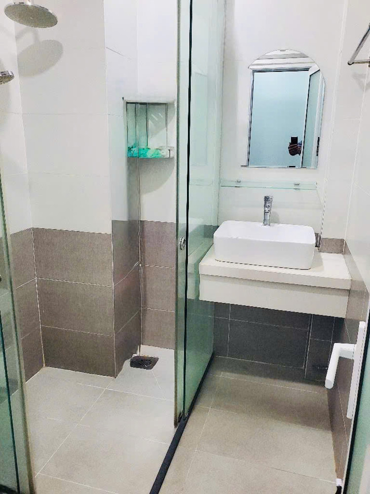 Bán nhà mới đẹp phường 3 Tân Bình – sát mặt tiền Trường Sa – 64m² – 5 tầng – vào ở ngay