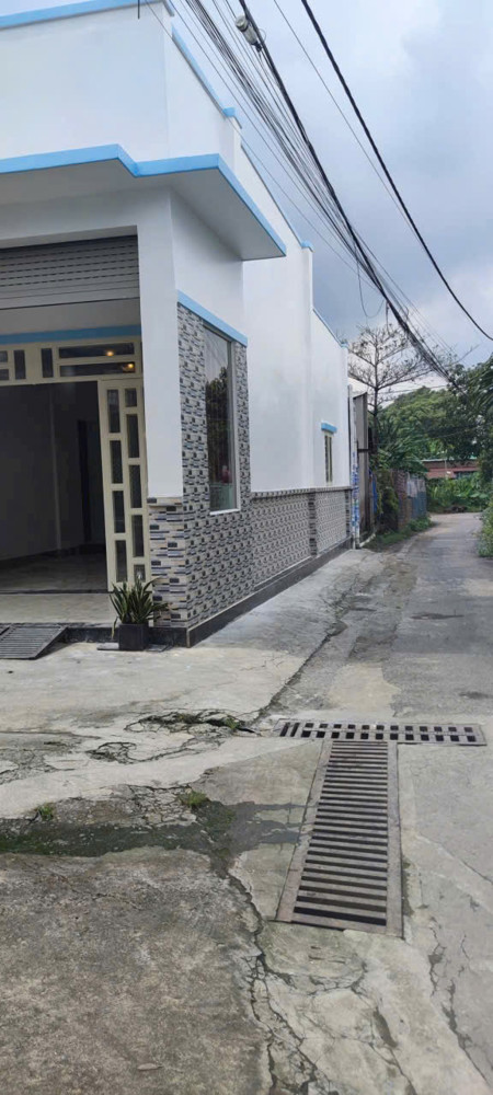 Bán nhà P.Biên Hòa 112m2,LÔ GÓC 2 mặt thoáng,SHR đường ô tô,gần Cầu Hang