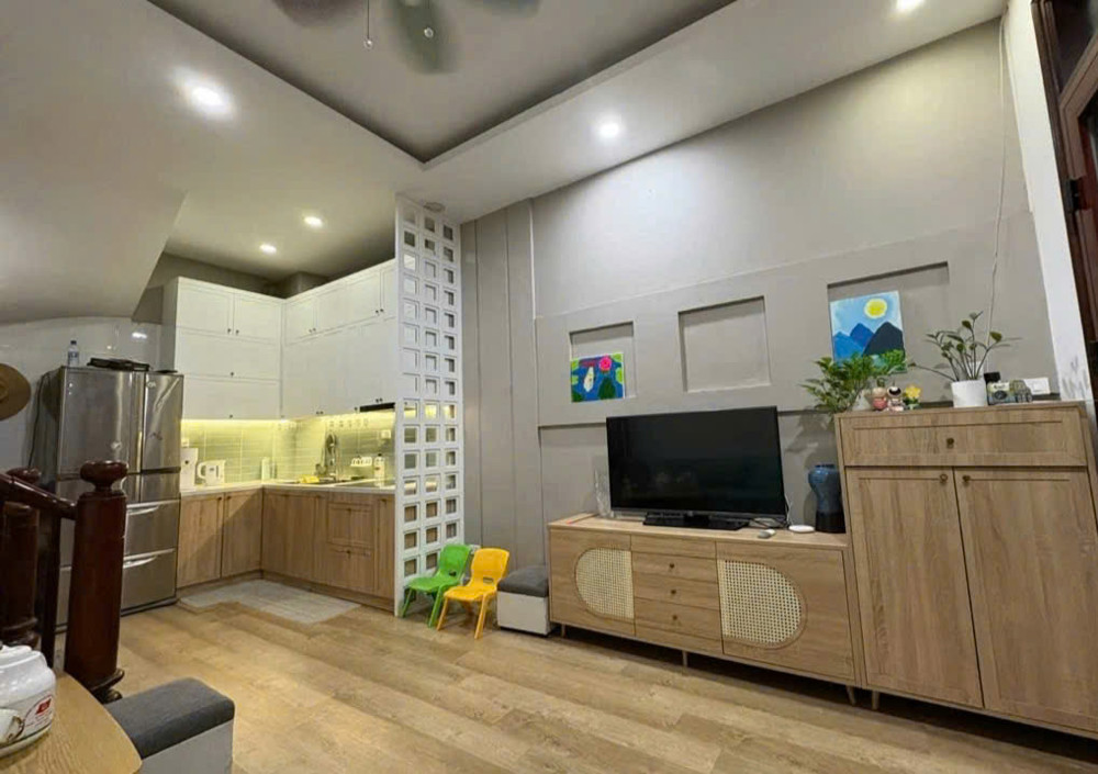 BÁN NHÀ TRẦN CUNG, 5T KIÊN CỐ, HIỆN ĐẠI,  TIỆN ÍCH BẠT NGÀN – 39M2, 7.39 TỶ