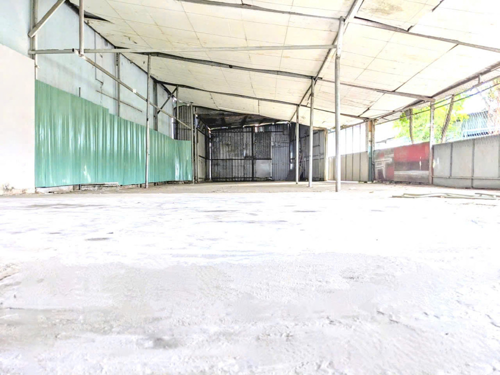 CHO THUÊ NHÀ XƯỞNG 10 X 30M THẠNH XUÂN Q12 ĐƯỜNG XE TẢI CHỈ 12TR