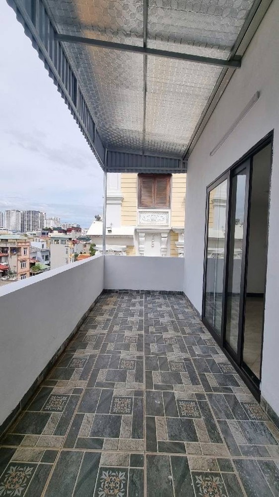 HOÀNG QUỐC VIỆT 51M x6 TẦNG THANG MÁY-21 TỶ,Ô TÔ TRÁNH ĐỖ,NGÕ THÔNG KINH DOANH