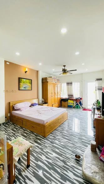 Nhà MT Đường Thái Phiên Phường 8 Quận 11 Cũ