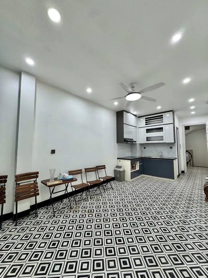 NHÀ ĐẸP MỚI 6 TẦNG Ô TÔ VÀO NHÀ Ngọc Thụy 35 m2 X 6 Tâng 12.5 tỷ Long Biên Hà Nội