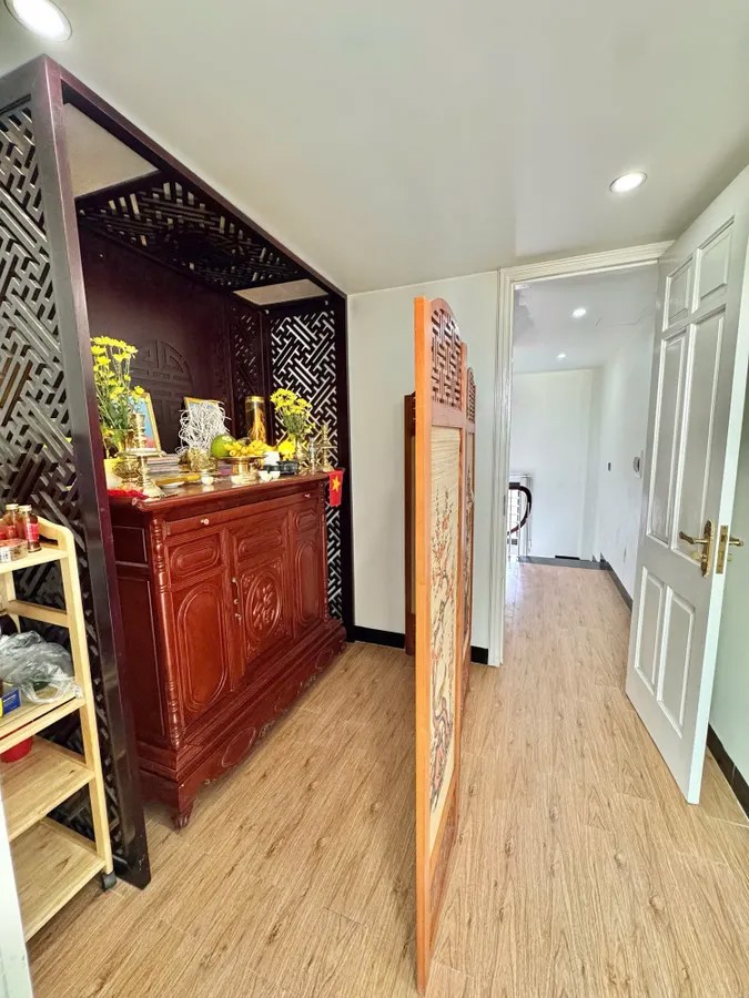 NHÀ ĐẸP MỚI 6 TẦNG Ô TÔ VÀO NHÀ Ngọc Thụy 35 m2 X 6 Tâng 12.5 tỷ Long Biên Hà Nội