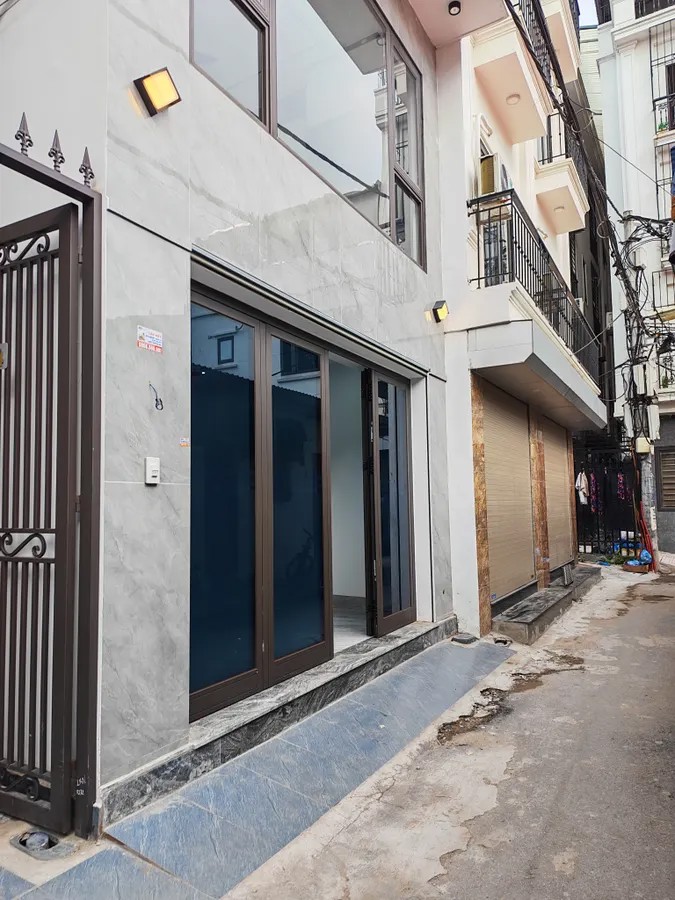 NHÀ ĐẸP 5 TẦNG FULLNOOIJ THẤT XÂY ĐỘC LẬP Đàm Quang Trung 38m2 X 9.5 tỷ Long Biên