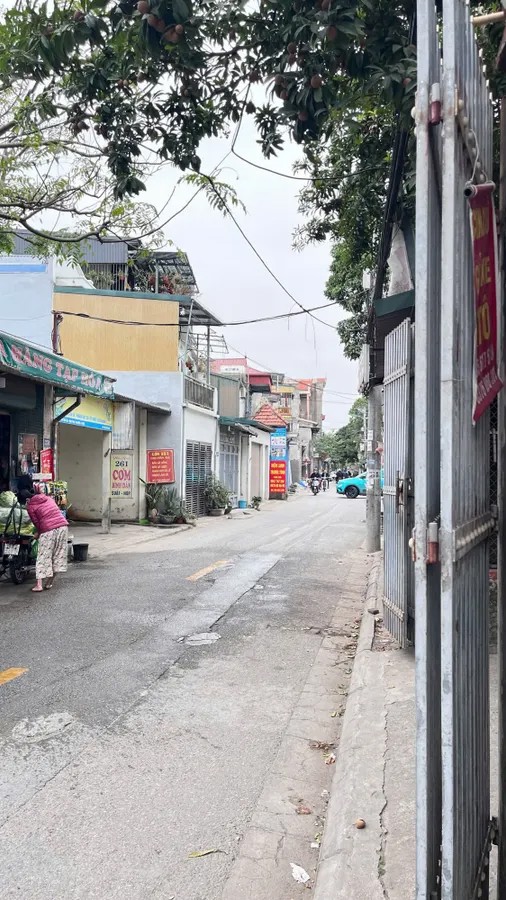 BÁN ĐẤT Bắc Cầu 72 ĐẤT Ô TÔ VÀO ĐẤT mặt tiền 4 m,8.99 tỷ Long Biên Hà Nội