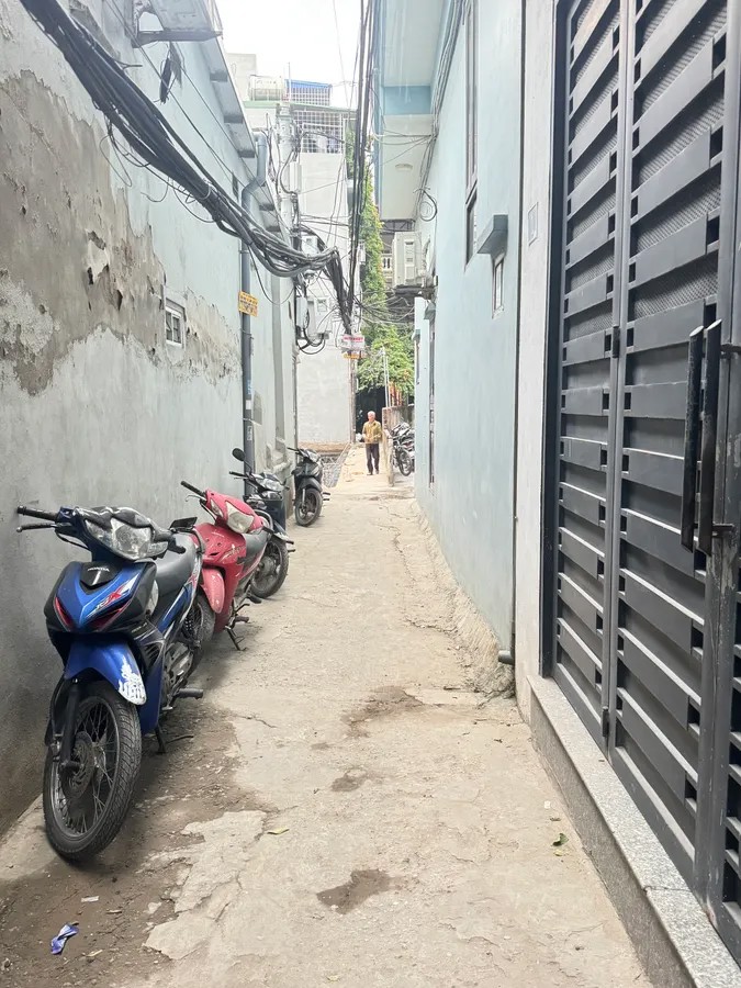 NHÀ MỚI NGÕ RỘNG BA GÁC Phố Trạm 39m2 X 7 Tầng 10.85 tỷ Long Biên Hà Nội