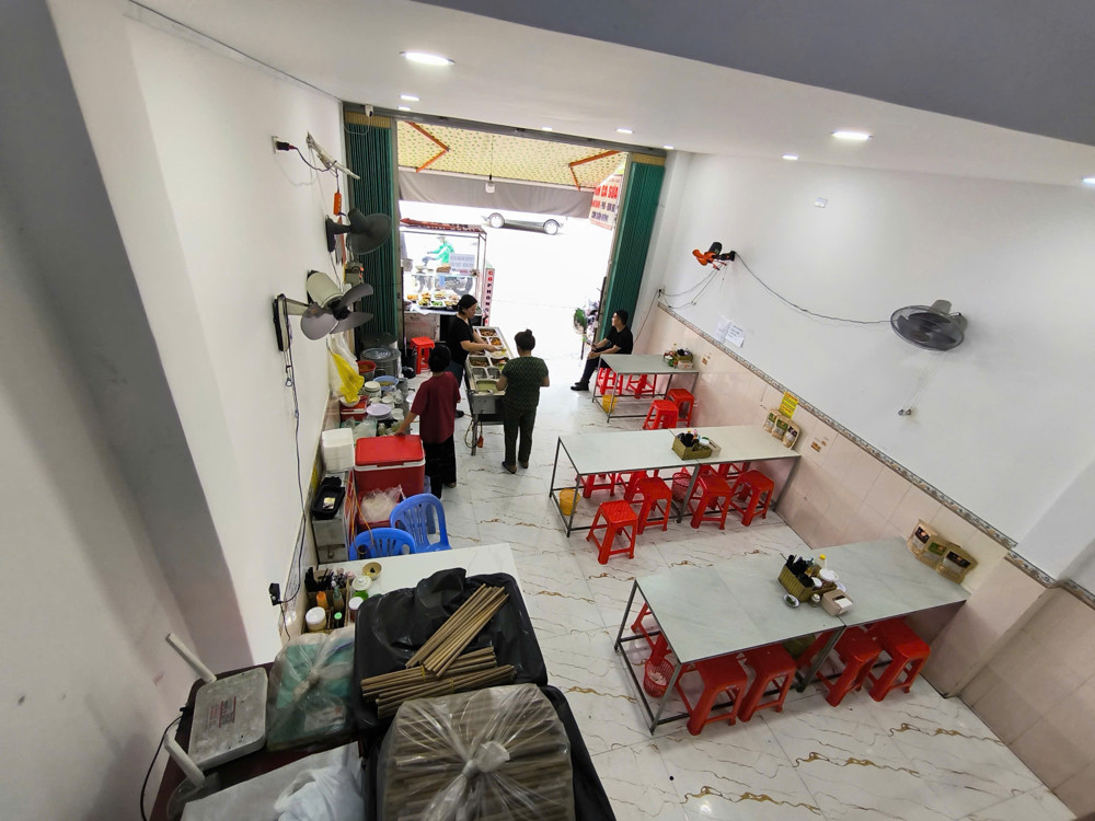 Bán nhà 3 tầng mặt tiền Hoàng Diệu, vị trí sầm uất , gần biển – có HĐ thuê 20tr/tháng