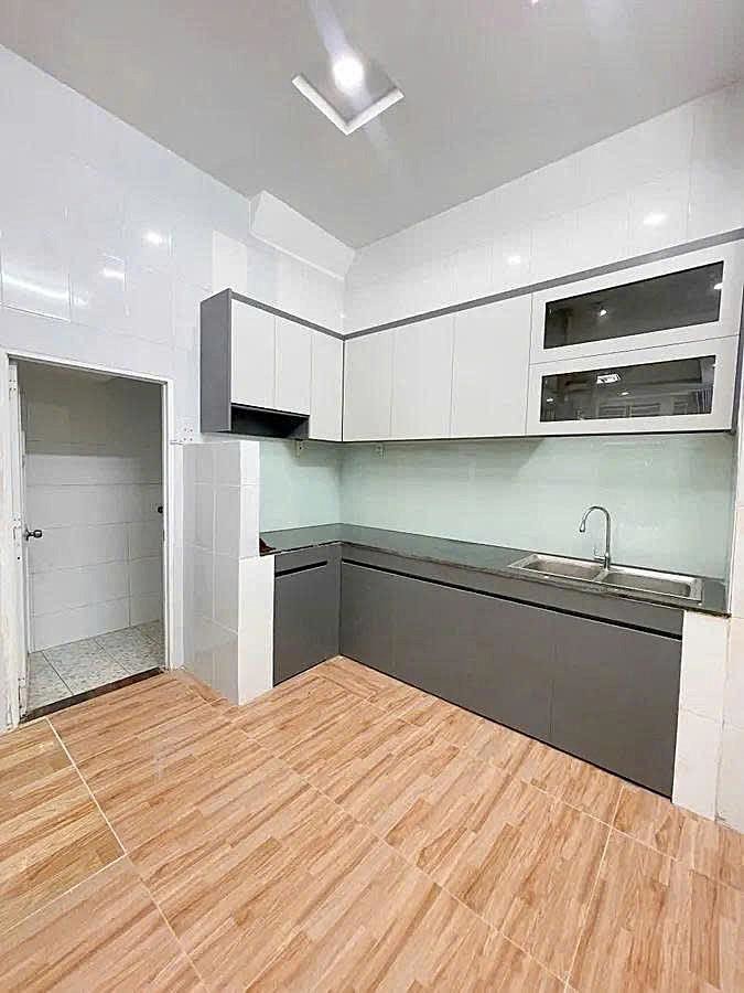 BÁN NHÀ - 3 TẦNG - HXH - 4M X 10M - BÌNH TÂN - GIÁP TÂN PHÚ - NHỈNH 4 TỶ