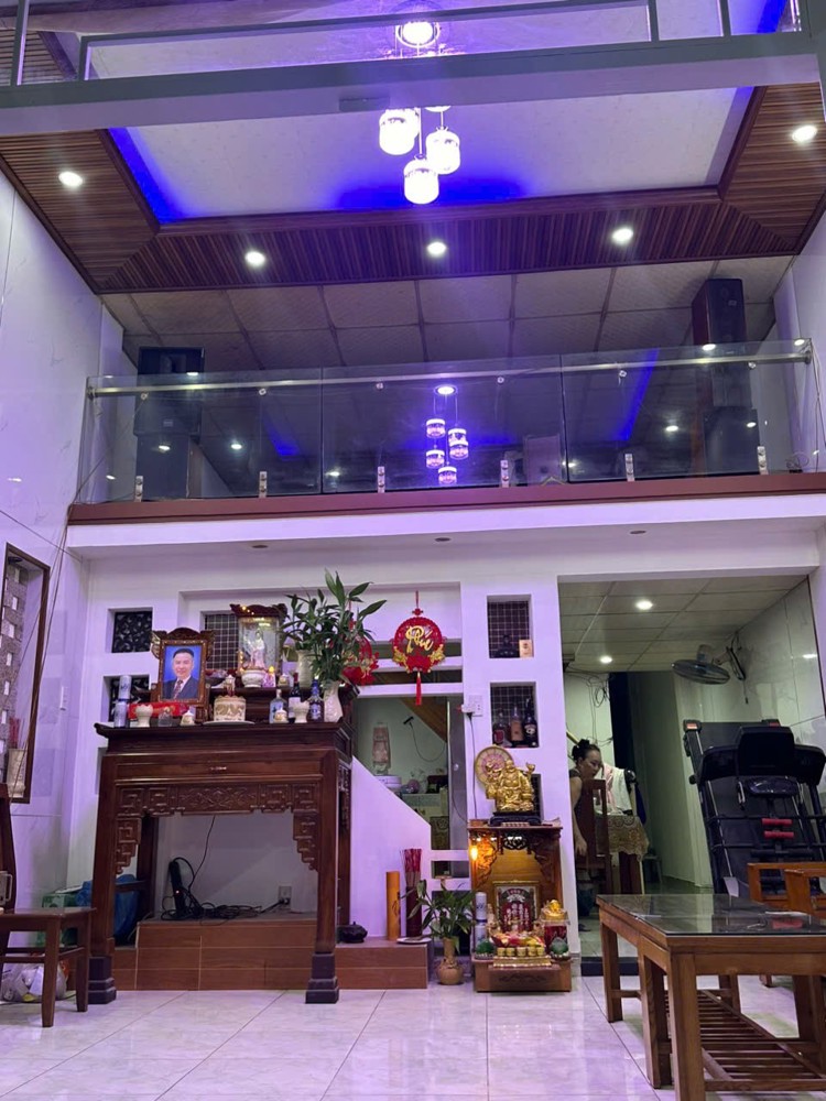 NHÀ VỊ TRÍ ĐẸP - GIÁ TỐT CẦN BÁN NHANH Căn Nhà Cấp 4 Gác Lửng Kiên Cố Tại TP. Hội An, Quảng Nam