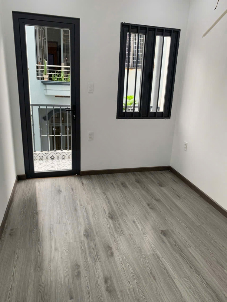 Quận 3 - CMT8- 3 tầng - Hẻm 3M - Giá 4.8 Tỷ