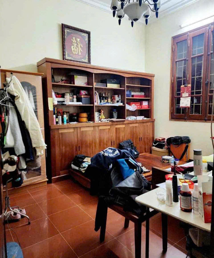 BÁN NHÀ PHỐ NGUYỄN VĂN HUYÊN, NHÀ DÂN XÂY, LÔ GÓC, GẦN PHỐ - 5T, 70M2, 15.5 TỶ