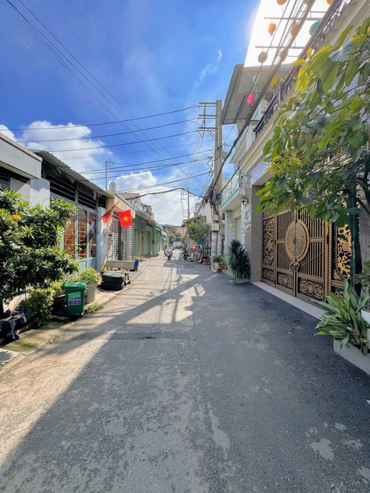 Gần Mặt Tiền Hẻm 7M Xe Tải Đậu Cửa – 48m² 2Tầng Đúc - 3PN–Chỉ 3,344 Tỷ
