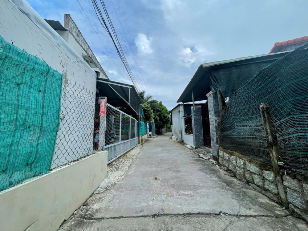 BÁN ĐẤT FULL THỔ ĐƯỜNG Ô TÔ – VIEW SÔNG ĐẸP TẠI VĨNH HIỆP, NHA TRANG 

- Vị trí vàng: Mặt sau