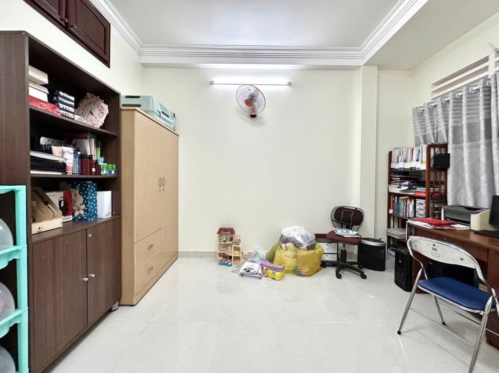 Bán gấpNhà xinh hẻm Hà Huy Giáp, Q.12: DTSD 150m2, 2 tầng, SHR, giá chỉ 5 tỷ - Cơ hội an cư lạc