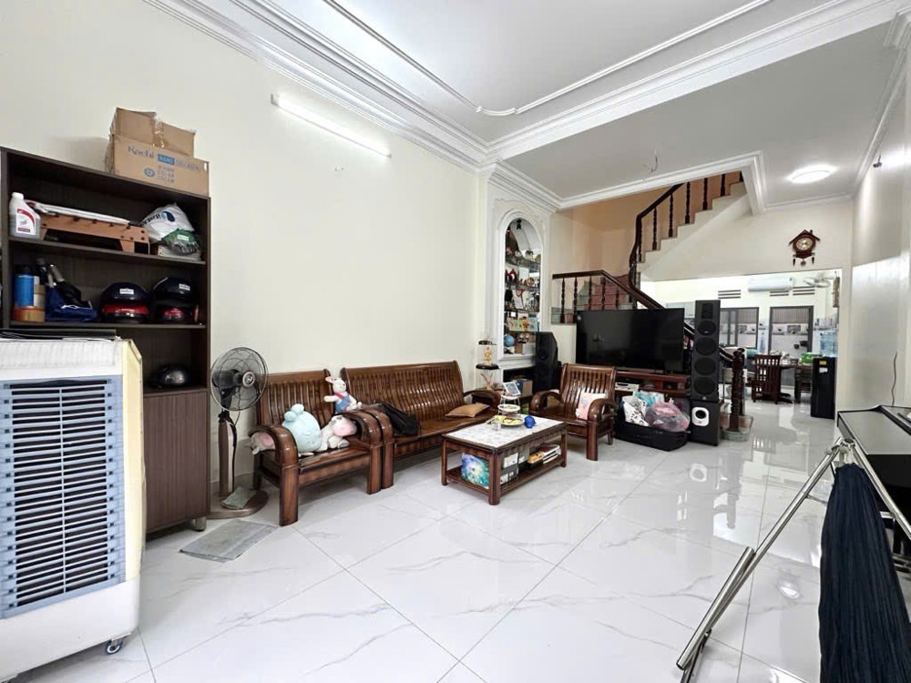 Bán gấpNhà xinh hẻm Hà Huy Giáp, Q.12: DTSD 150m2, 2 tầng, SHR, giá chỉ 5 tỷ - Cơ hội an cư lạc