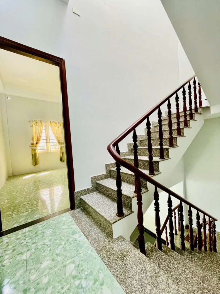 BÁN NHÀ 2 TẦNG 5 x 14M TÂN CHÁNH HIỆP, Q12 – SHR – GẦN TÔ KÝ – GIÁ CHỈ 4.68 TỶ TL SÁT GÒ VẤP HẺM XE