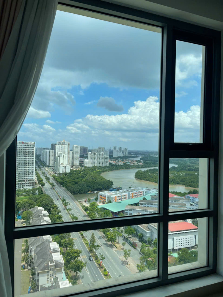 Bán CC Golden King, Nguyễn Lương Bằng, 3,6 tỷ, 36m2, Q7, HCM, view đẹp ngắm trọn TT Phú Mỹ Hưng