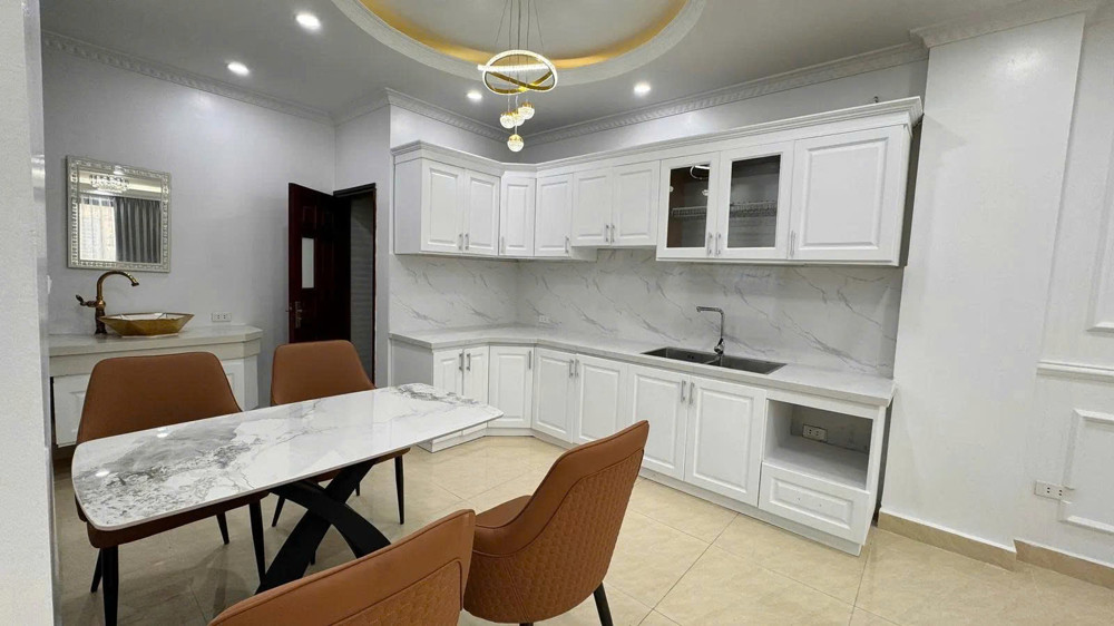 BÁN NHÀ LIÊN KỀ NGAY GẦN CHỢ VĂN LA - HÀ ĐÔNG - DT 50M X 5 TẦNG, MT 5.5M, GIÁ  16.8 tỷ