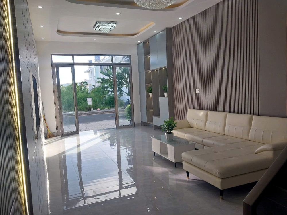 Bán nhà lô C4 đường số 2 cạnh với đường Tú Xương KĐT Tây Bắc