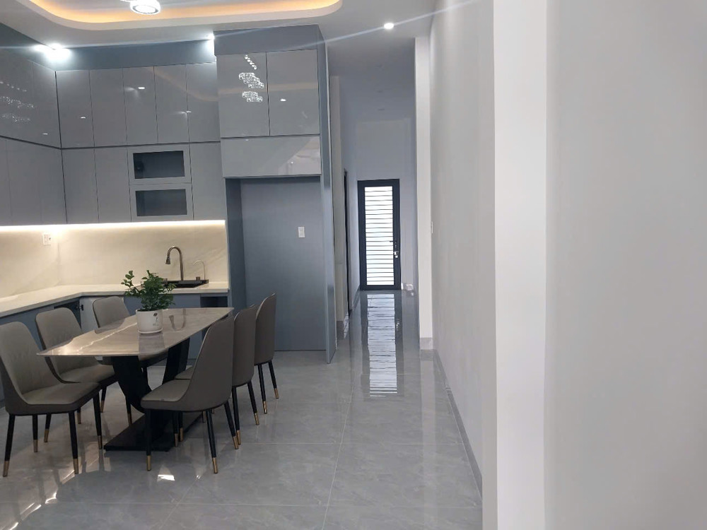 Bán nhà lô C4 đường số 2 cạnh với đường Tú Xương KĐT Tây Bắc