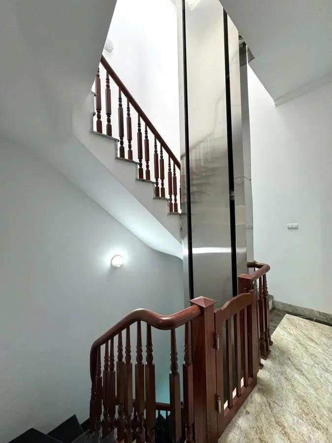 BÁN NHÀ QUANG TRUNG - HÀ ĐÔNG (NGAY LÊ TRỌNG TẤN) - 33M X 5 TẦNG , GIÁ NHỈNH 9 TỶ - Ô TÔ ĐỖ CỬA 