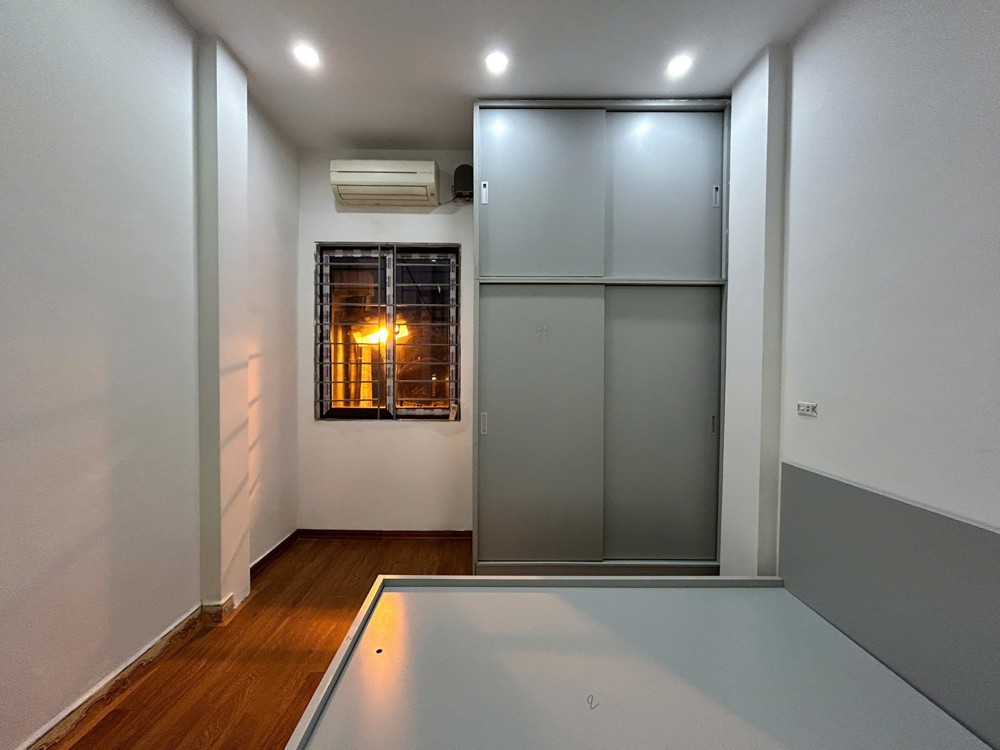 Bán nhà cầu Lủ, ô tô đỗ cửa, DT 32m2, 3 ngủ giá 6,8 tỷ