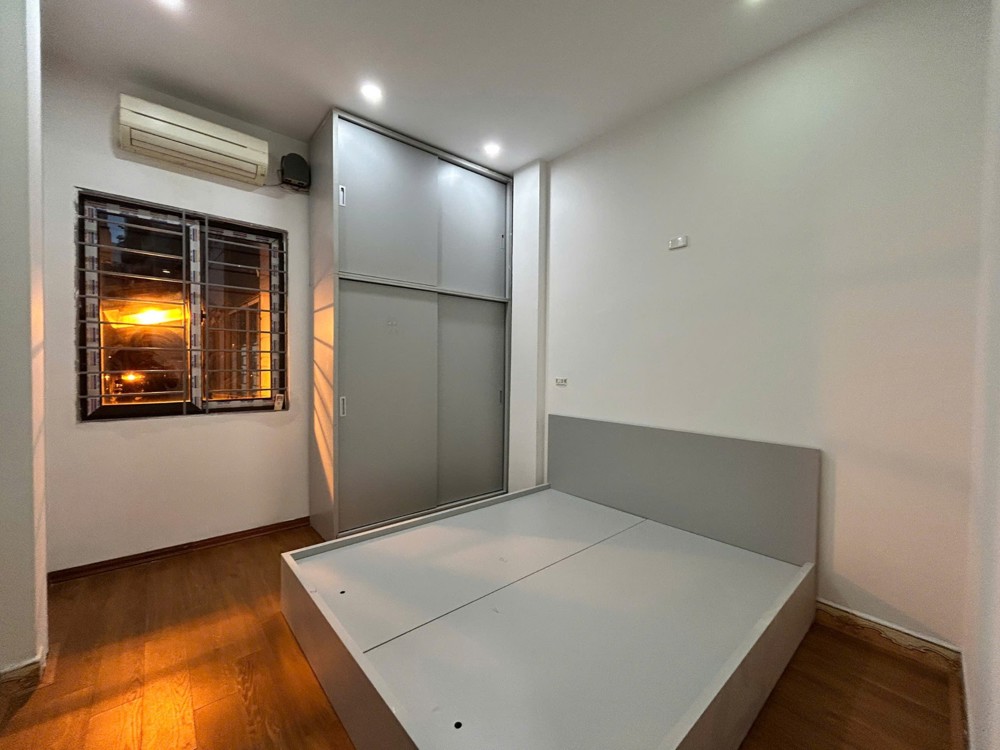 Bán nhà cầu Lủ, ô tô đỗ cửa, DT 32m2, 3 ngủ giá 6,8 tỷ