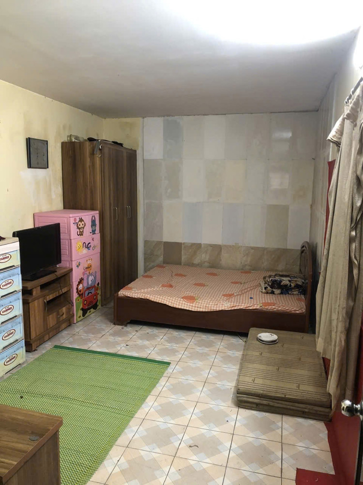 Bán nhà Trần Khát Chân, 2 tầng x 24m2 SĐCC GD ngay, giá 3.6 tỷ