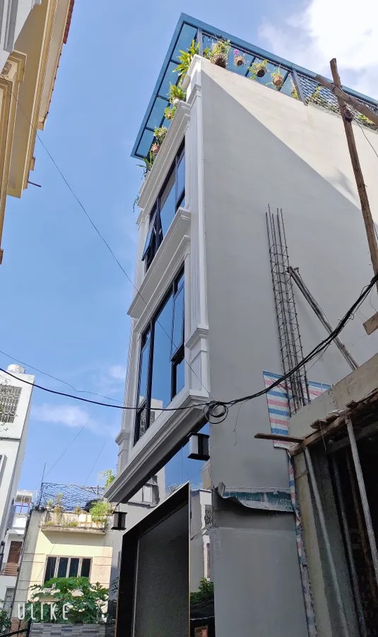 BAN NHÀ Phố Ngọc Thụy Ô TỖ ĐỖ CỬA  52 m2 X 4 Tầng 11.8 tỷ Long Biên Hà Nộ