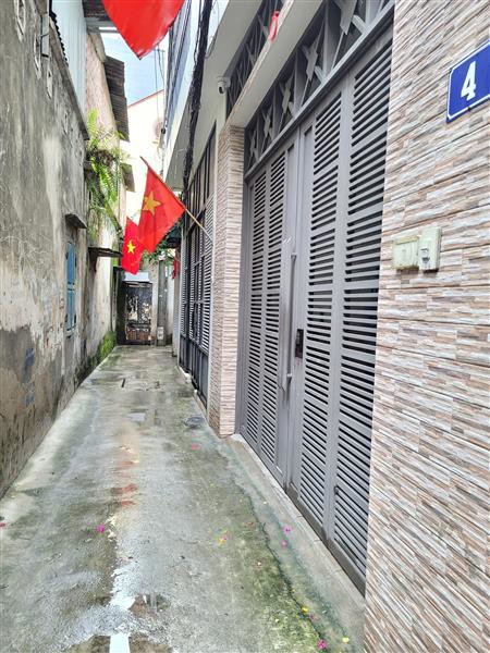 VỊ TRÍ ĐẸP - GẦN PHỐ - LÔ GÓC - NHÀ NỞ HẬU LỘC LÁ  - XÂY CĂN HỘ KD CHO THUÊ. – 3 TẦNG – 65M2