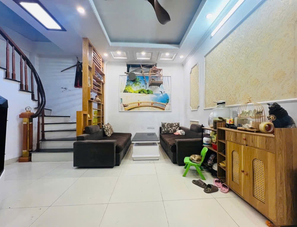 Bán nhà Vũ Tông Phan – 33m x 5 tầng mới – Ô tô đỗ cách 15m – 2 mặt thoáng, phù hợp ở kết hợp kinh