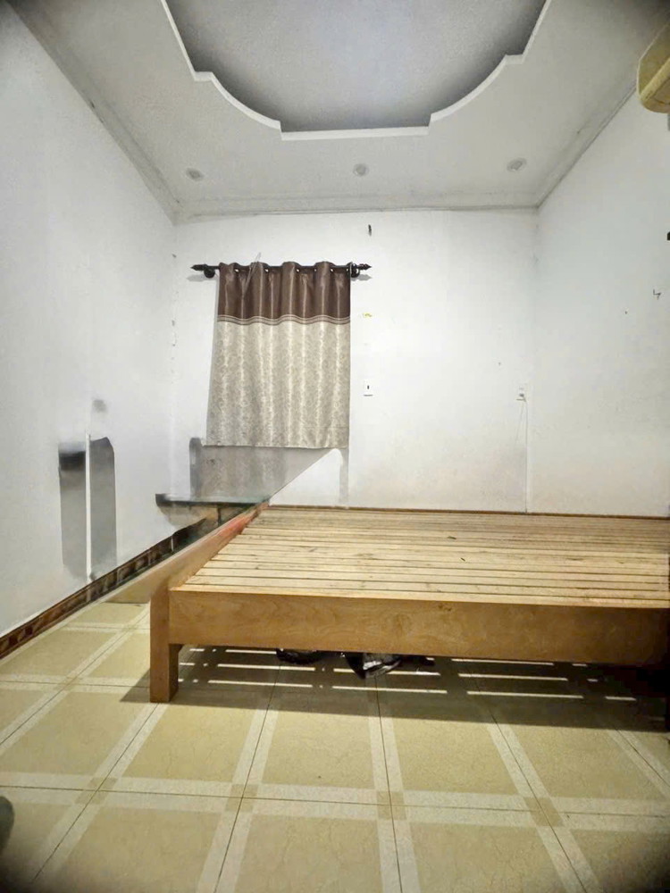 Bán 2 lầu ST hẻm 154 Âu Dương Lân P.Chánh Hưng P3Q8