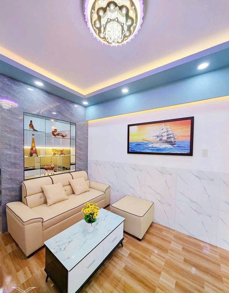 Cần bán nhanh nhà 2 tầng gần Chợ Đầm, hẻm thông 2/4 – full tiện ích