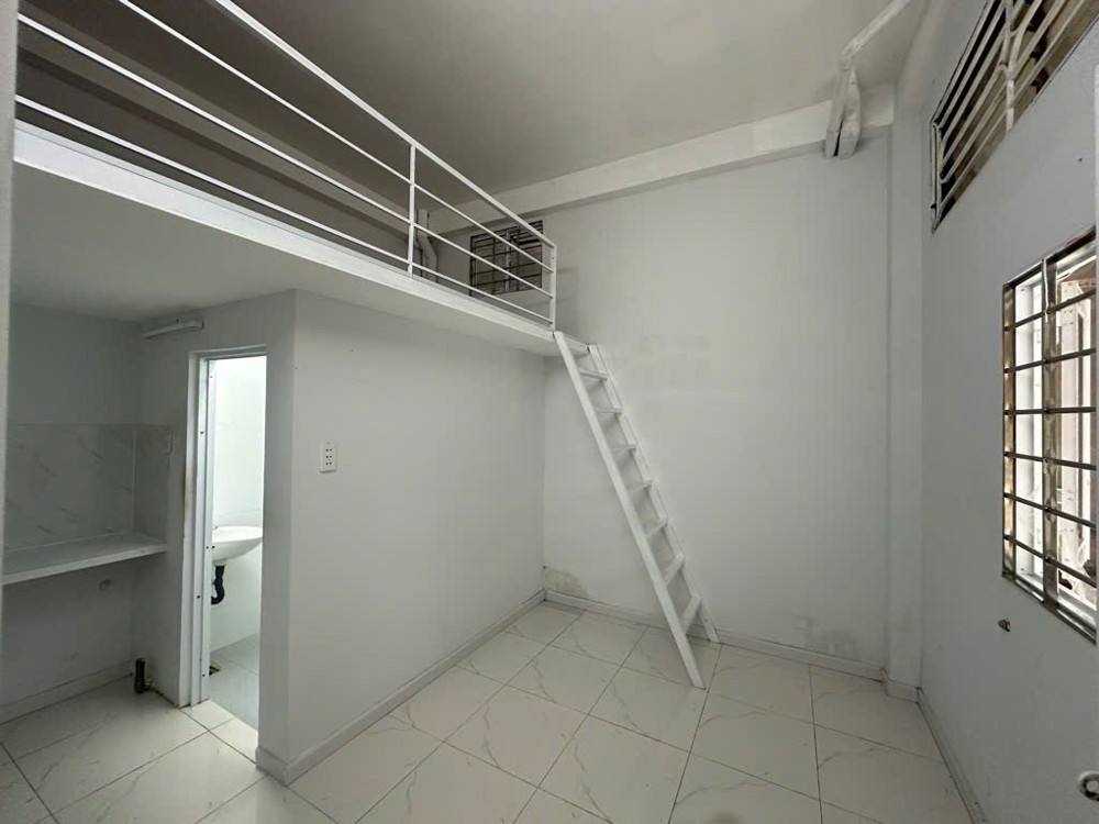 Bán nhà MT Lê Thị Chợ Quận 7 – diện tích 5x24m, 2 tầng, đang kinh doanh CHDV