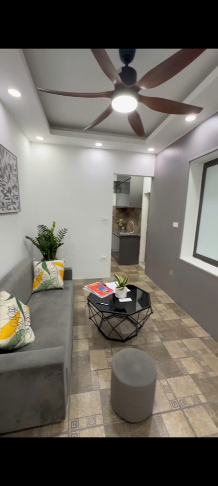 NHÀ NHỎ XINH- TRUNG TÂM ĐỐNG ĐA- NGÕ THÔNG- KINH DOANH- GẦN PHỐ 21m, 2 tỷ 2