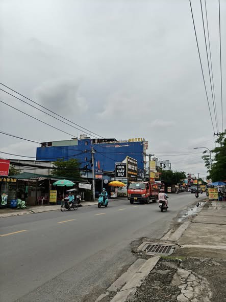 Bán nhà 4 tầng 5x20m giá 10,2 tỷ Đường Nguyễn Ảnh Thủ