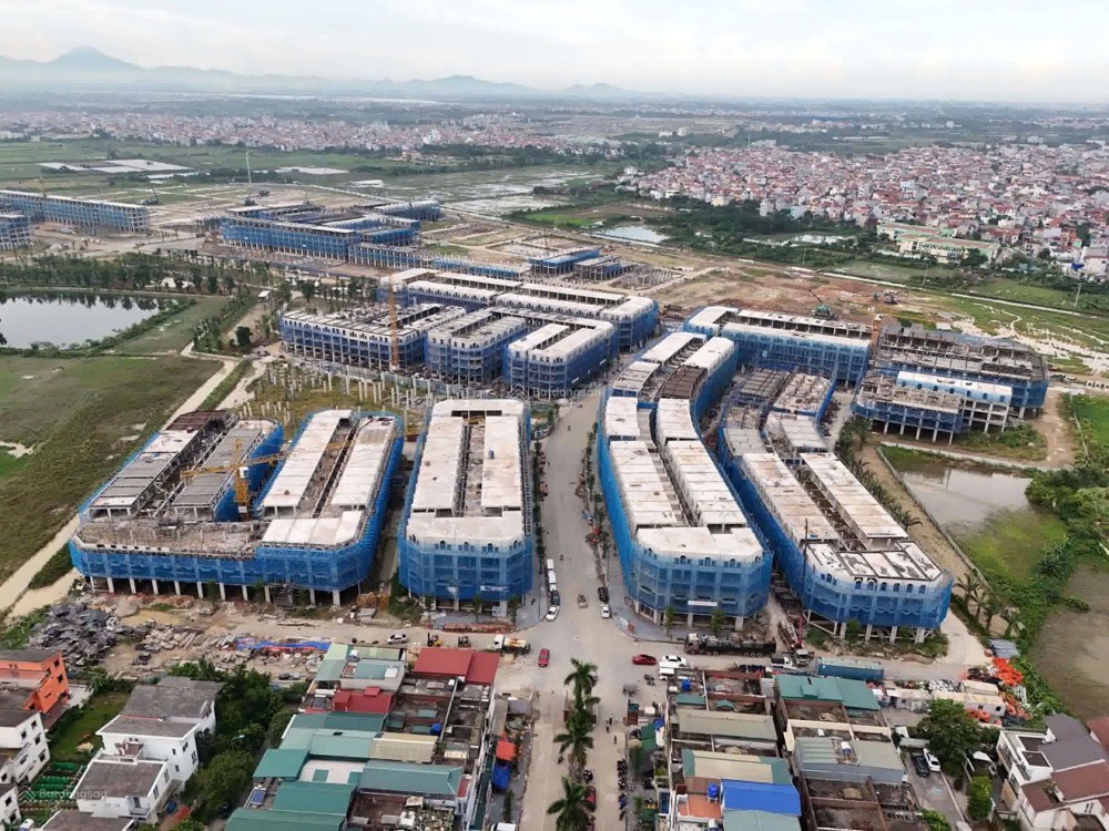 NHÀ MẶT PHỐ HOÀNG QUỐC VIỆT, DT75M2  MẶT TIỀN 5M, CAO 5 TẦNG GIÁ 17 TỶ LH;0931982626