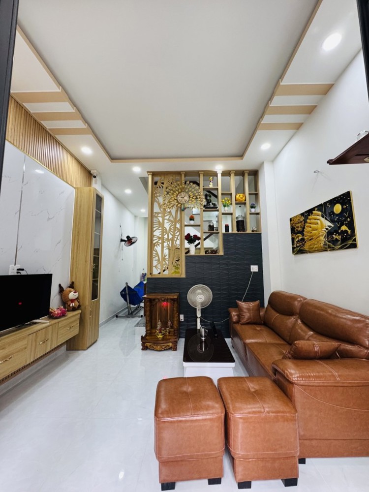 Giáp Tân Phú Nhà Đẹp 2Tầng Full Nội Thất Cao Cấp–HXH Chỉ 4,899 Tỷ