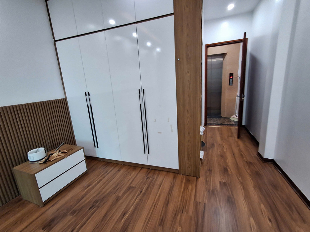 NHÀ ĐẸP Khu TT 918 Phúc Đồng 40 m2 X 6 tầng mặt tiền 3.6 m,13.5 tỷ Long Biên