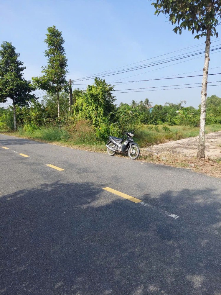 ĐẤT ĐẸP - GIÁ TỐT - CHÍNH CHỦ cần bán lô đất vị trí đẹp tại Huyện Châu Thành, Long An