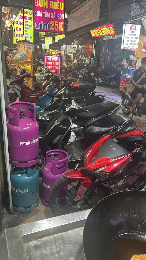 CHÍNH CHỦ SANG NHƯỢNG QUÁN PHỞ BÒ AO SEN - HÀ ĐÔNG, HÀ NỘI